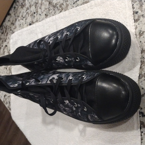 Men's size 12 horror theme shoe - Picture 6 of 11